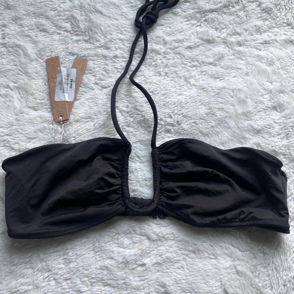 SKIMS Signature Swim U Wire Halter Top Onyx Black BT-BAN-7486W Womens Medium NEW